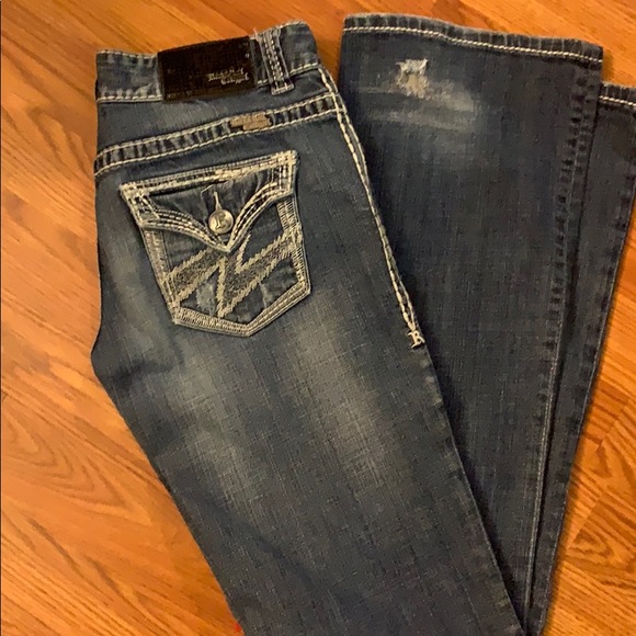 Jeans - Picture 3 of 4